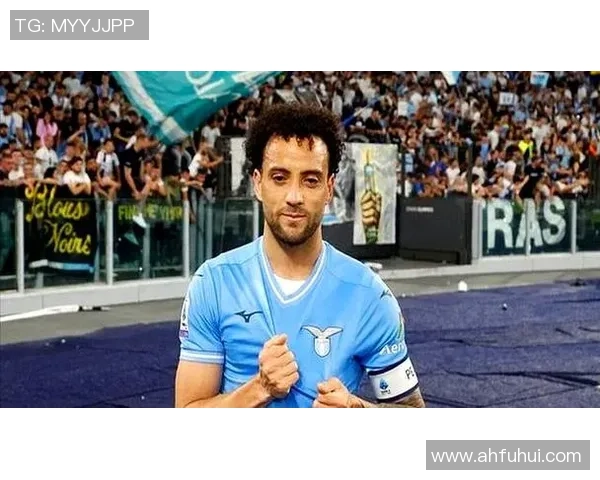 足球明星化身老头挑战年轻球员引发热议与欢笑