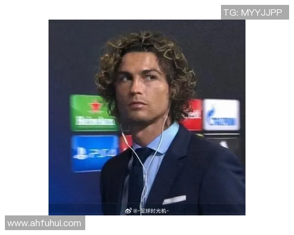 足球明星长发卷发风潮揭秘时尚与运动的完美结合